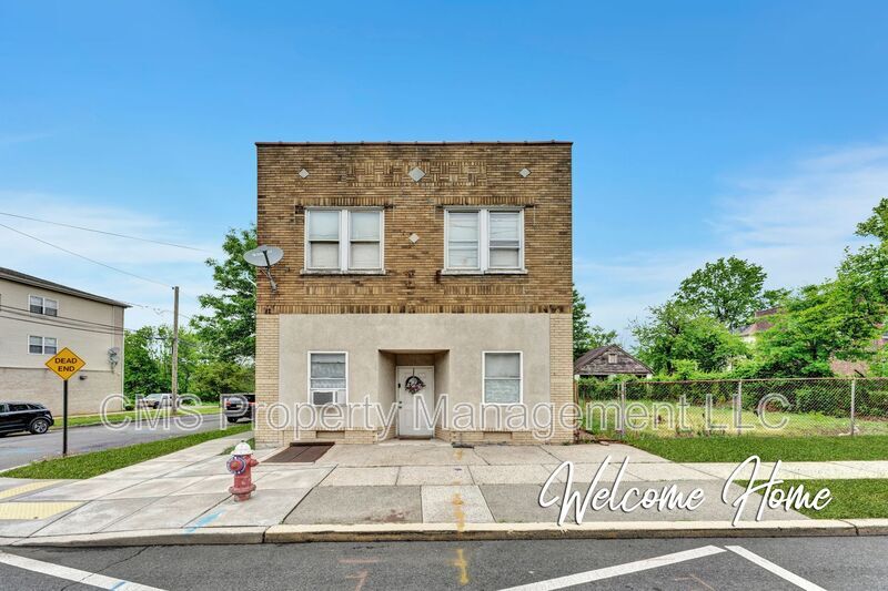 Photo - 1501 South Wood Ave.