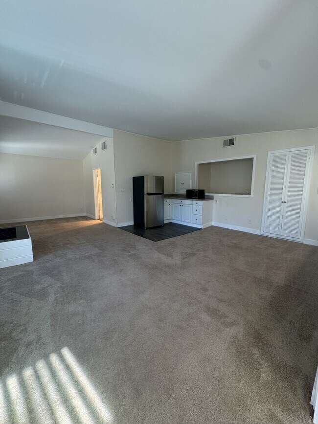11680 Bellagio Rd