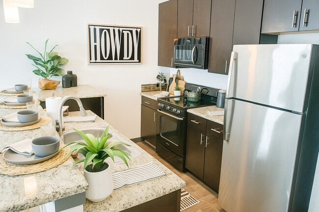 Building Photo - Urban Square Rental