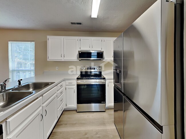 Photo - 5711 Briarwick Ct