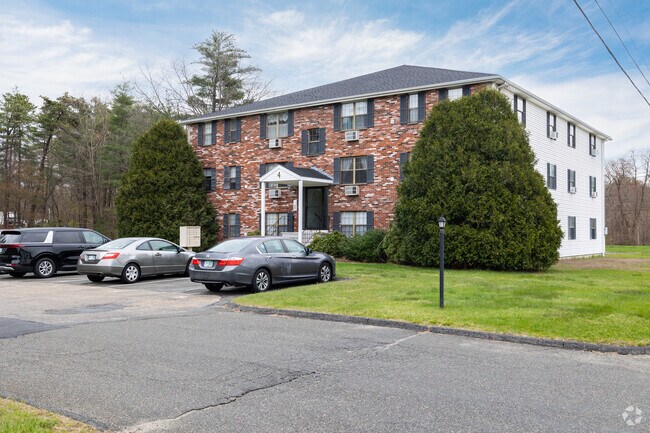 48 Westville Rd Plaistow, NH - Westview Park Condos