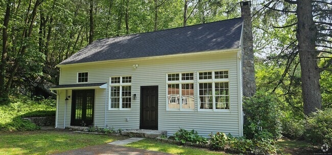 Building Photo - 50 Mountain Rd Rental