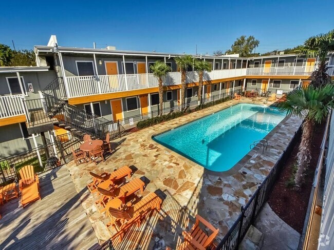 Building Photo - East University Place #118 ***1st month RE... Rental