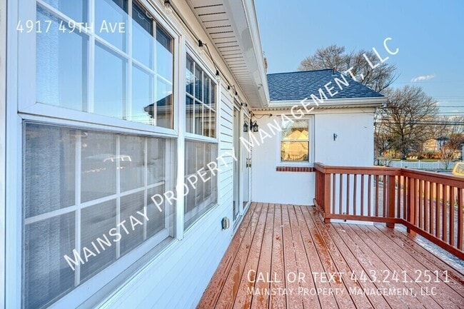 Photo - 4917 49th Ave