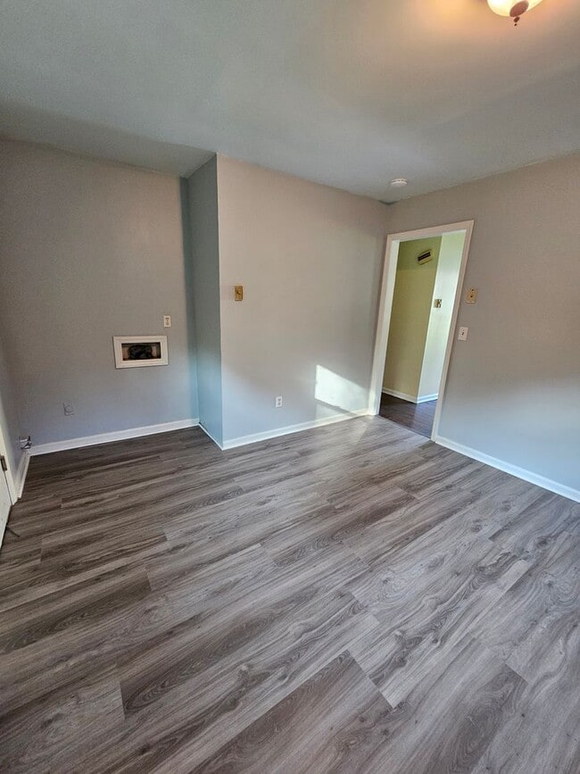 203 Brinkley Pl