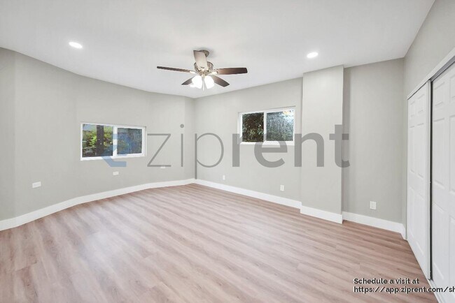 Photo - 1617 W 24th St