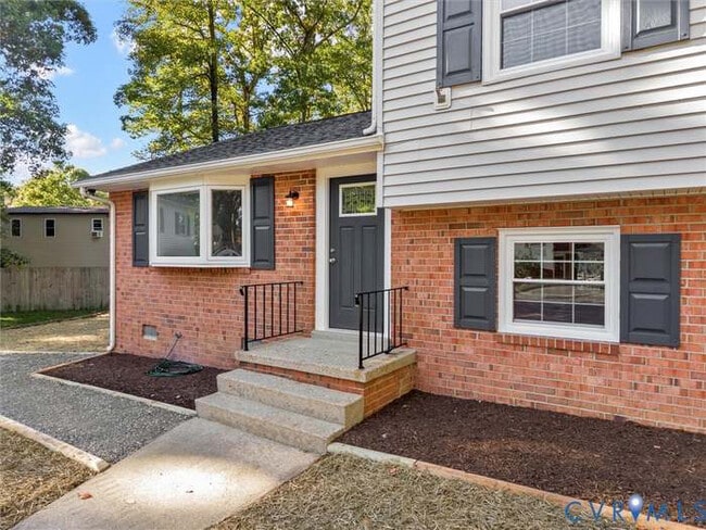 Photo - 10303 Edgebrook Ct