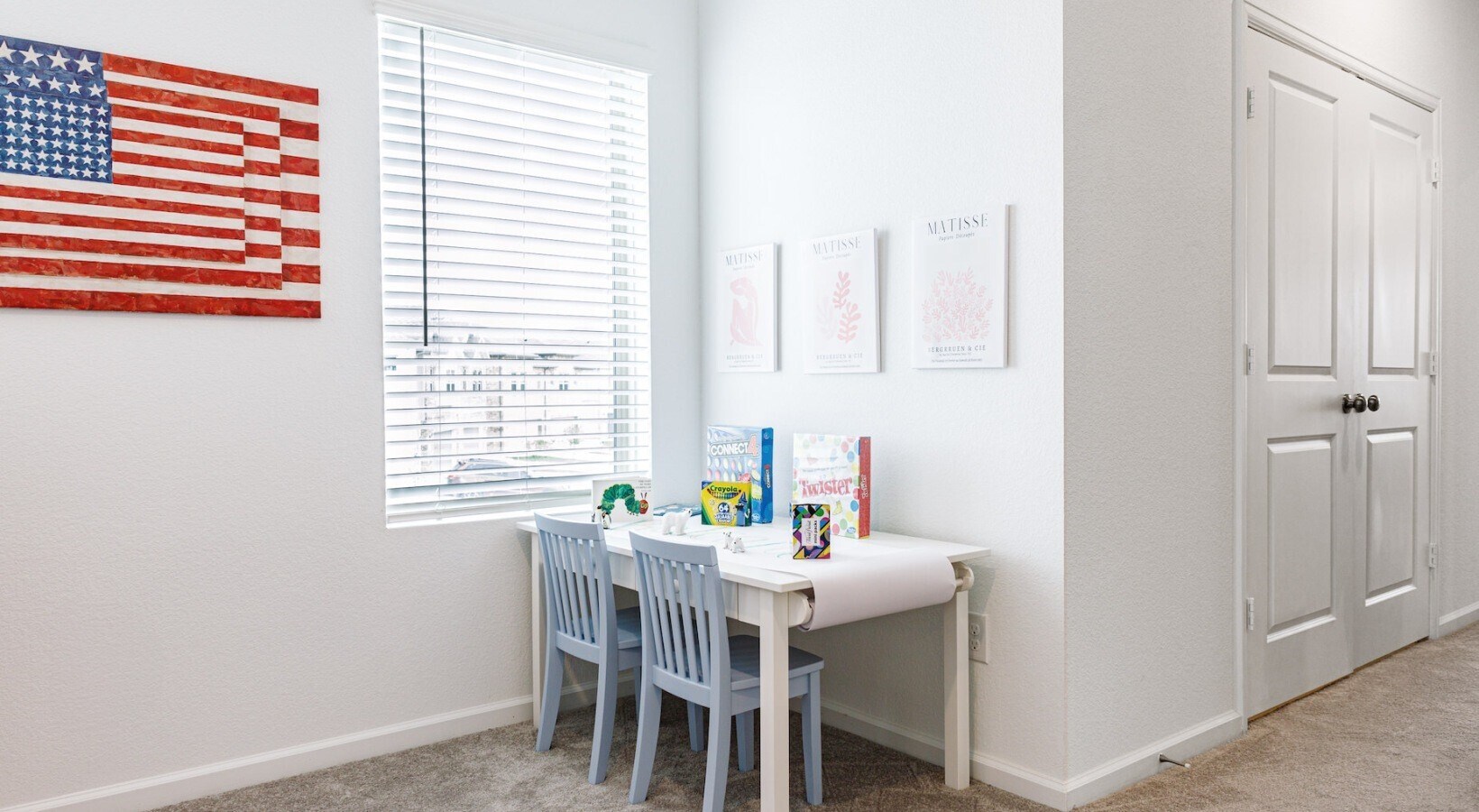 Photo - 3355 Cashel St