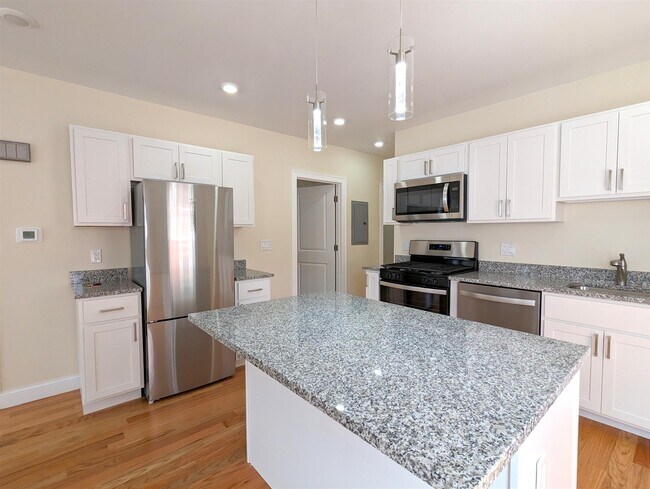Photo - 2 Sacramento St Unit 3