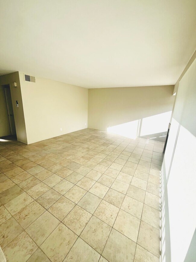 Photo - LA JOLLA VILLAGE LIVING! SPACIOUS 3BD/2.5BA TOWNHOME AVAILABLE JUNE for $4,795/mo!