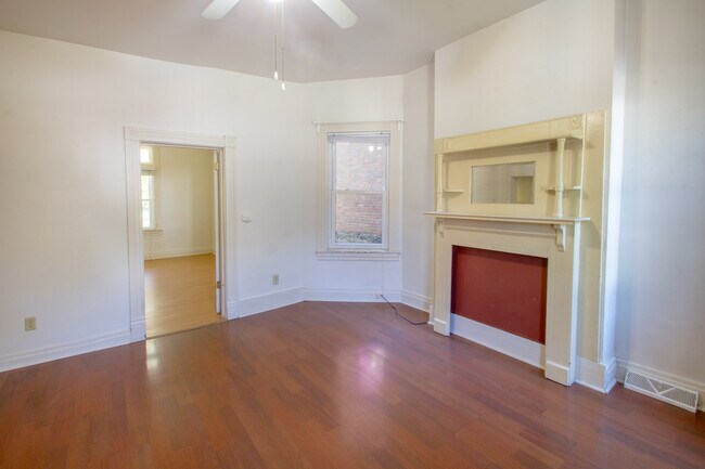 523 Jeanette St Unit 1