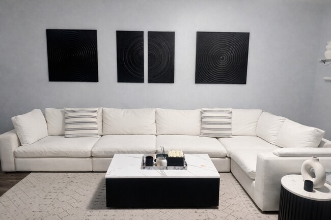 Photo - 5360 Mang Pl