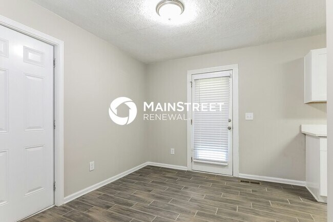 Photo - 3 Bedroom Pet-Friendly Home in STOCKBRIDGE...