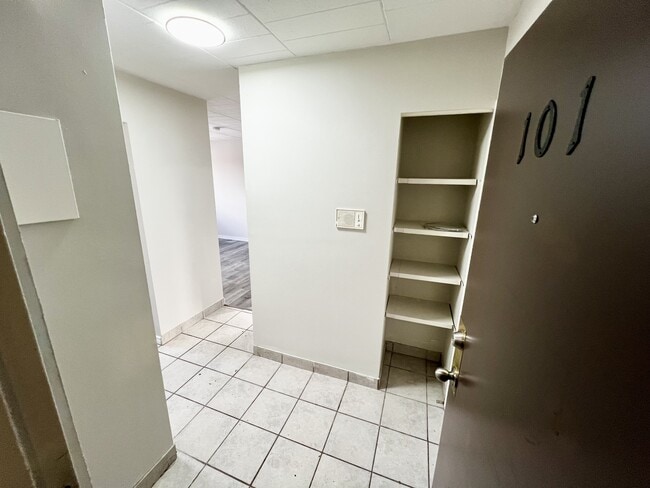 Photo - 591 Wellington Ave Unit 101