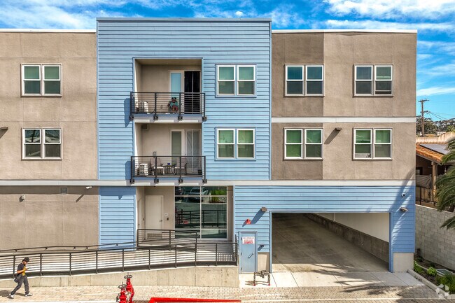 Building Side Detail - Beacon Villa