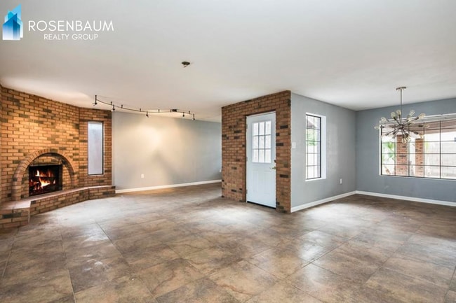 Photo - Charming 4-beds, 2-baths single-level home nestled in Mesa!