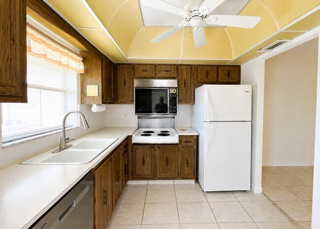 Photo - 5300 Washington St Unidad S313