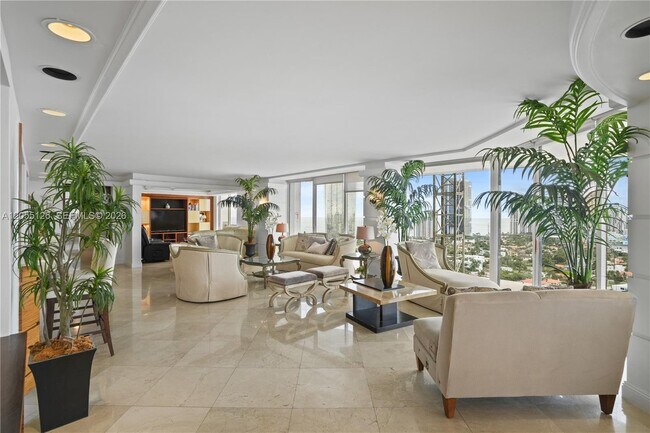 19355 Turnberry Way Unit 25GR