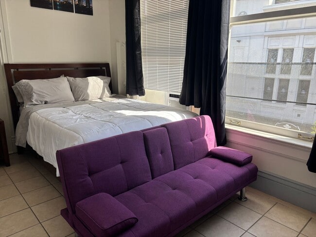 Building Photo - Furnished Studio with Great Street View of Downtown San Diego Unit 42