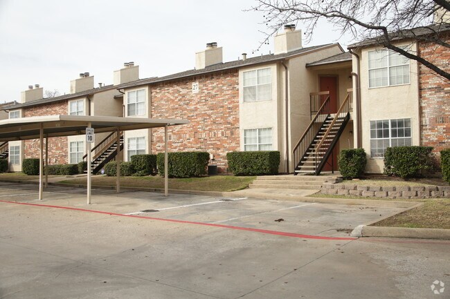 Photo - Creek Bend Condominiums