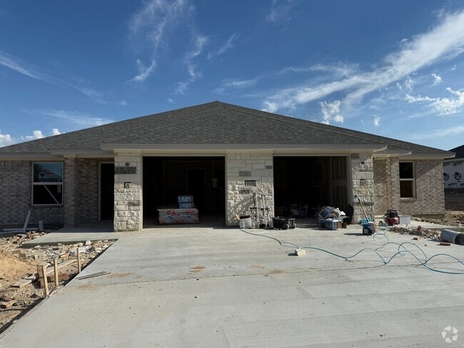 Building Photo - 1606 Pima Trail Rental