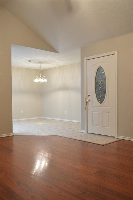 Photo - Cozy Home close to Downtown nestled in Sansom Park