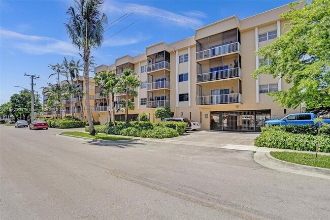 Photo - 2640 NE 135th St Unit 210