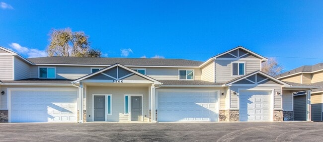 Building Photo - 2414 Woolsey Rd Unit 2414D