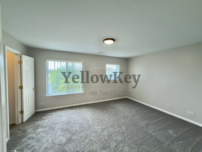 1755 Fredericksburg Ln