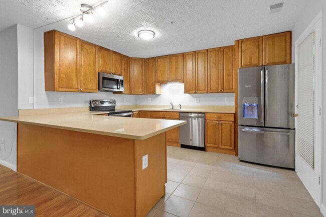 Photo - 3708 Excalibur Ct Unidad 102
