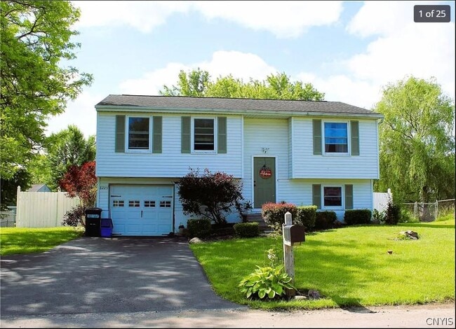 Building Photo - 8225 Lucchesi Dr Rental