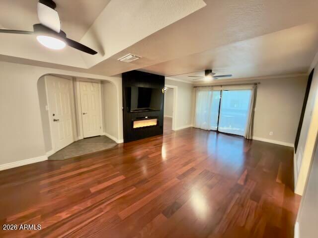 Building Photo - 10444 N 69th St Unit 201