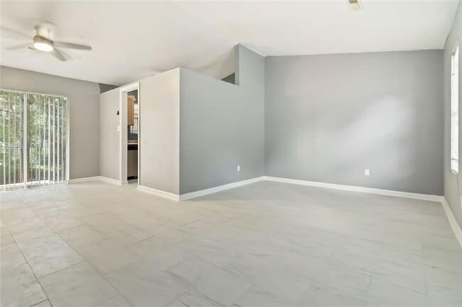 Photo - 6925 Cainwood Dr