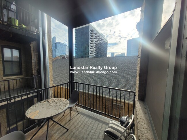 Photo - 351 W Oak St Condo Unit 205