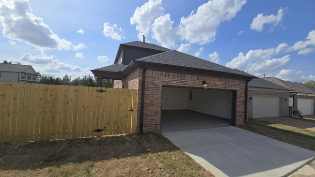 Photo - 1210 Pennock Dr