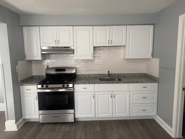 Photo - 170 Warren Ct Unit 1