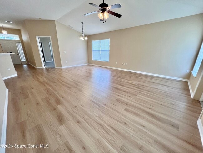 Photo - 441 Loxley Ct
