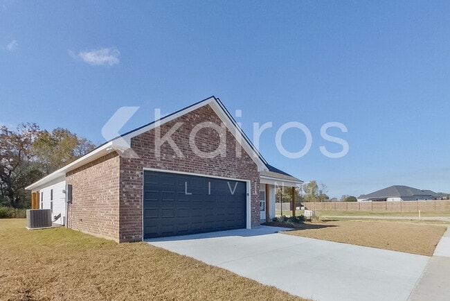 Photo - 18857 Seabiscuit Ln