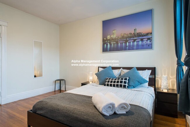 Photo - 56 Queensberry St Unit 18