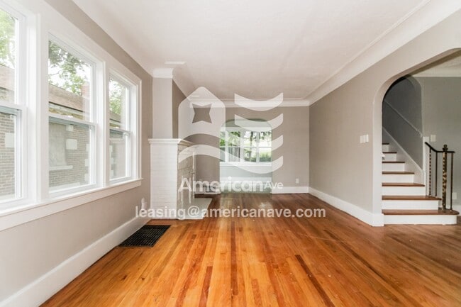 4868 Balfour Rd