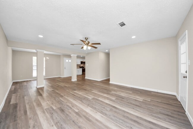 Photo - 14235 Rosetta Dr