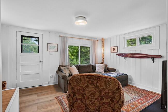 3137 Donald Dr