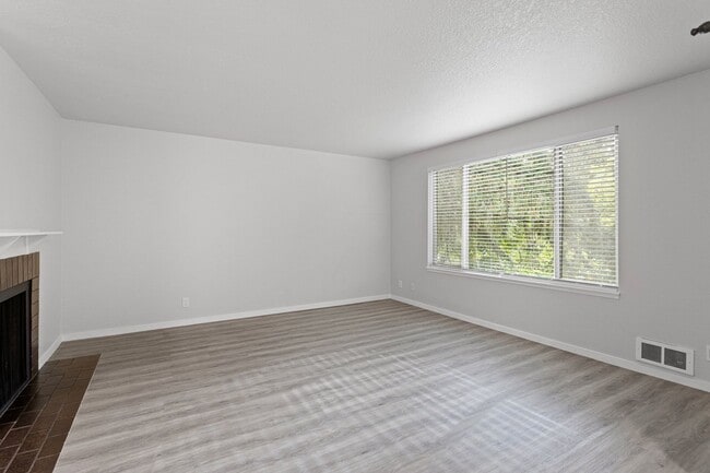 Photo - North Forest Apartments