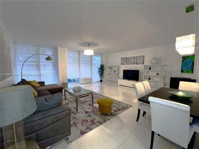 Photo - 9559 Collins Ave Unidad 9559 Collins Ave appt S6-C