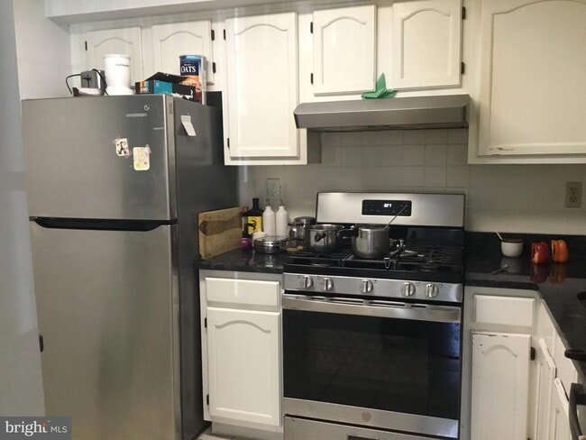 309 Trinity Ct Unit 1