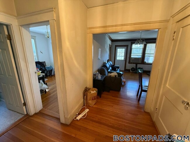 Building Photo - 26 Chiswick Rd Rental