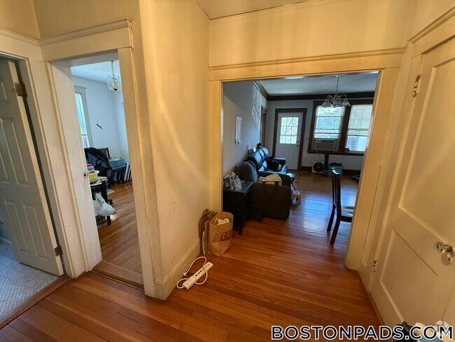 Building Photo - 26 Chiswick Rd Rental