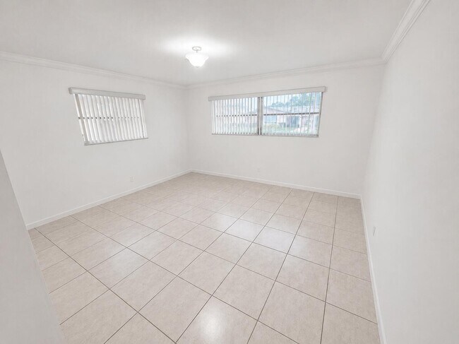 Photo - 3615 Polk St