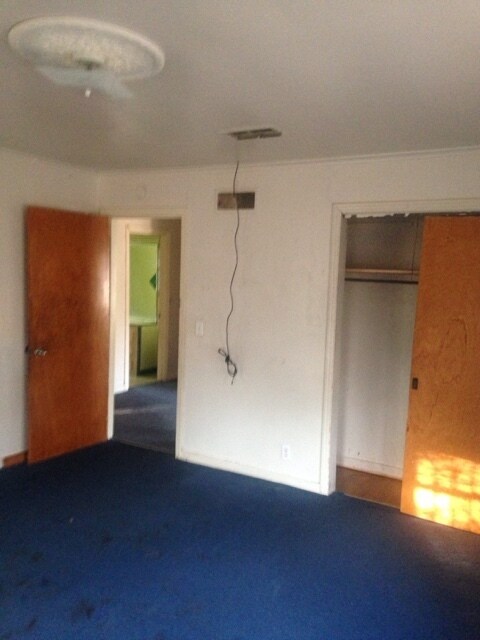 Photo - 3317 W College St