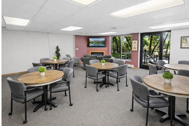 Photo - Rosewood West